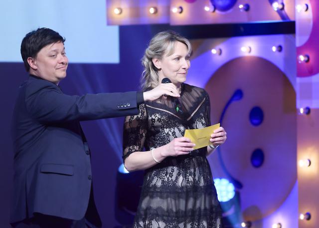 Divácké ocenění předávala výkonná ředitelka Elektráren Opatovice, paní Romana Zadrobílková. Foto Michal Klíma